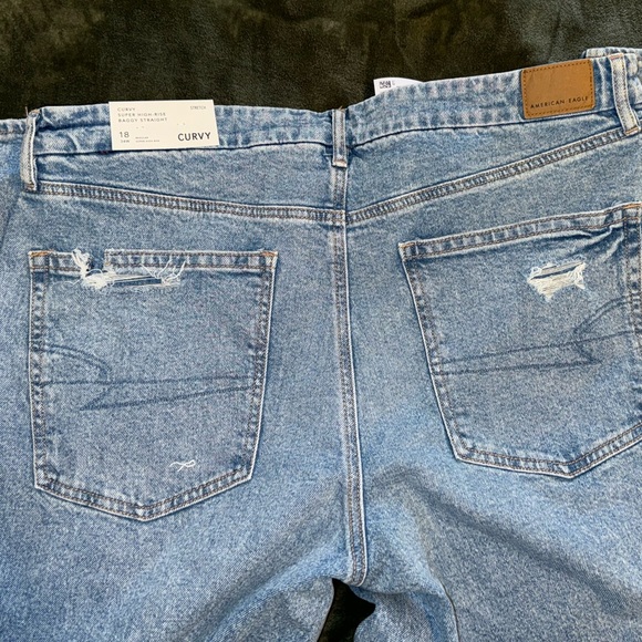 American Eagle Curvy Jeans - Picture 4 of 5